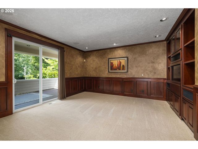 16 Se 46TH Dr, Gresham, OR 97080