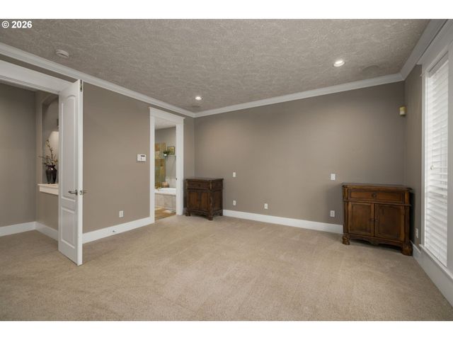 16 Se 46TH Dr, Gresham, OR 97080