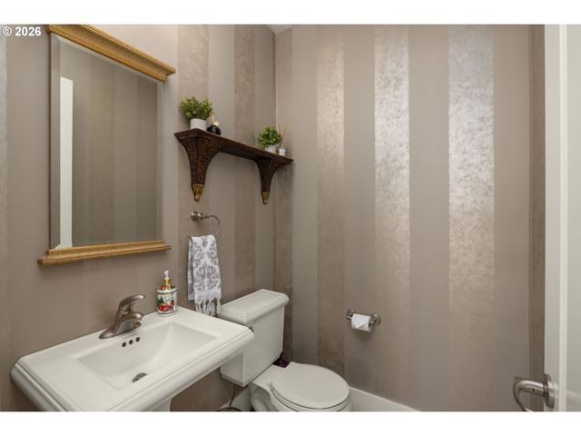 16 Se 46TH Dr, Gresham, OR 97080