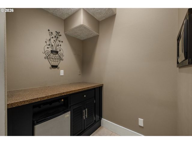 16 Se 46TH Dr, Gresham, OR 97080