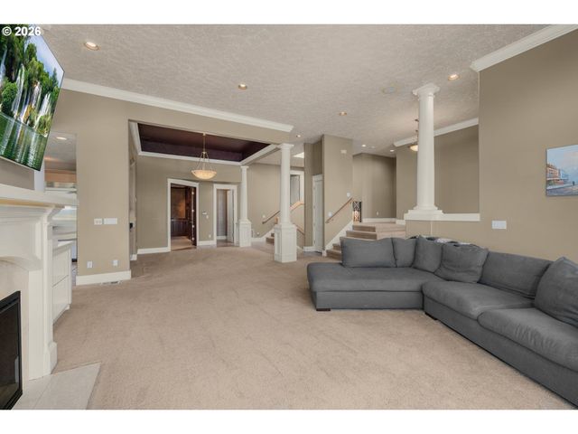 16 Se 46TH Dr, Gresham, OR 97080