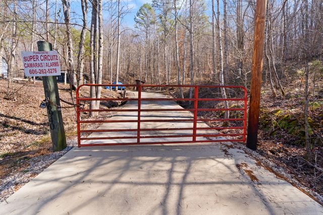 6940 State Hwy 229, Barbourville, KY 40906