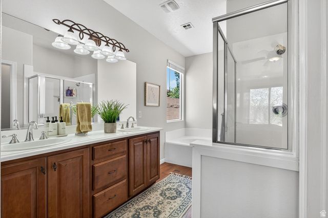 2602 E SPRING CANYON DRIVE, Washington, UT 84780