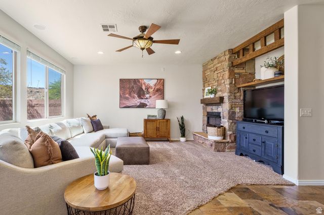 2602 E SPRING CANYON DRIVE, Washington, UT 84780