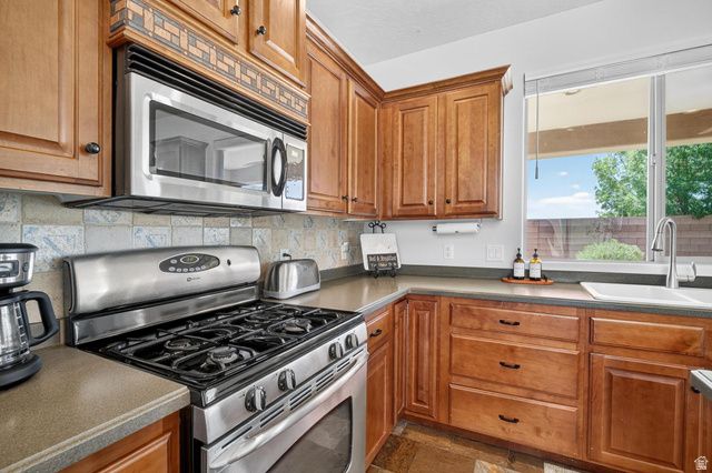 2602 E SPRING CANYON DRIVE, Washington, UT 84780