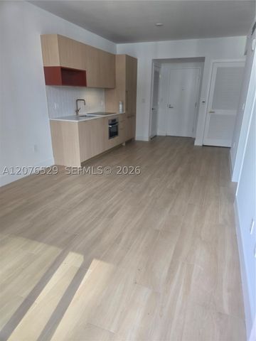 90 NE 32nd St 605, Miami, FL 33137