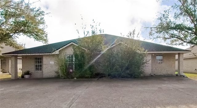 2304 Antelope Lane, College Station, TX 77845