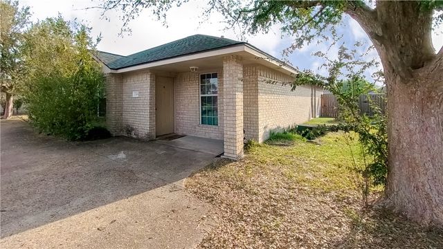 2304 Antelope Lane, College Station, TX 77845