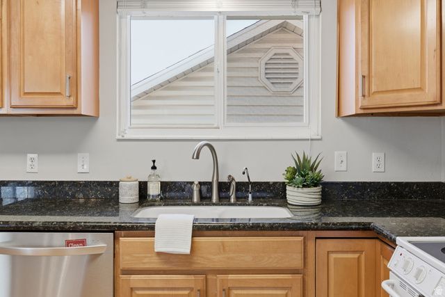 808 W BULLION, Murray, UT 84123