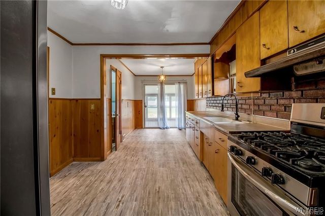 126 Leonard Post Drive, Cheektowaga, NY 14211