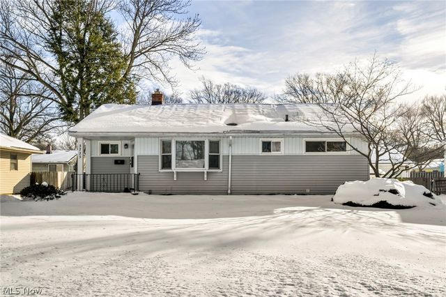 3723 W 232nd Street, North Olmsted, OH 44070