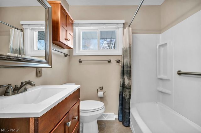 3723 W 232nd Street, North Olmsted, OH 44070