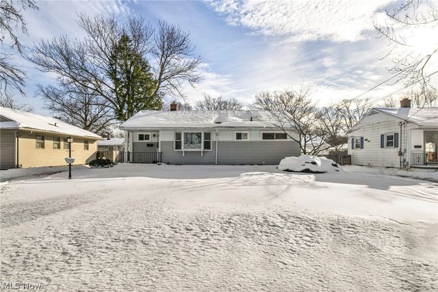 3723 W 232nd Street, North Olmsted, OH 44070