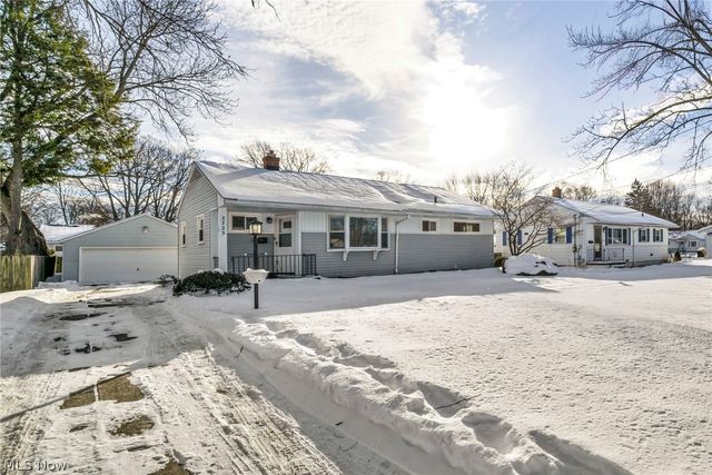 3723 W 232nd Street, North Olmsted, OH 44070