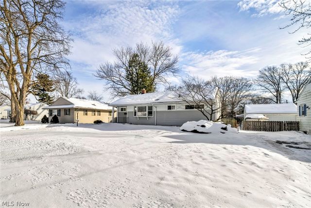 3723 W 232nd Street, North Olmsted, OH 44070