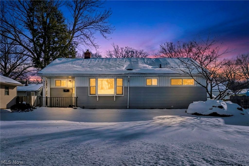 3723 W 232nd Street, North Olmsted, OH 44070