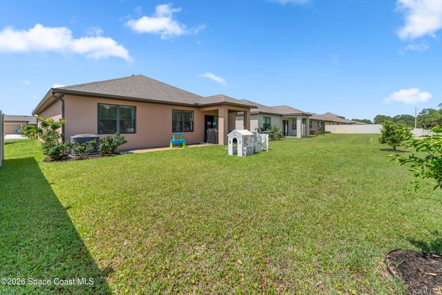 1598 Mineral Loop Drive NW, Palm Bay, FL 32907