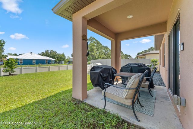1598 Mineral Loop Drive NW, Palm Bay, FL 32907