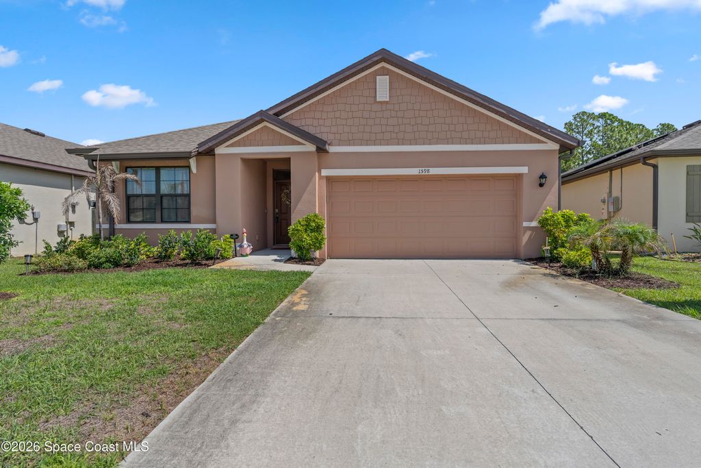 1598 Mineral Loop Drive NW, Palm Bay, FL 32907