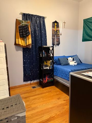 717 N Springfield Avenue, Chicago, IL 60624