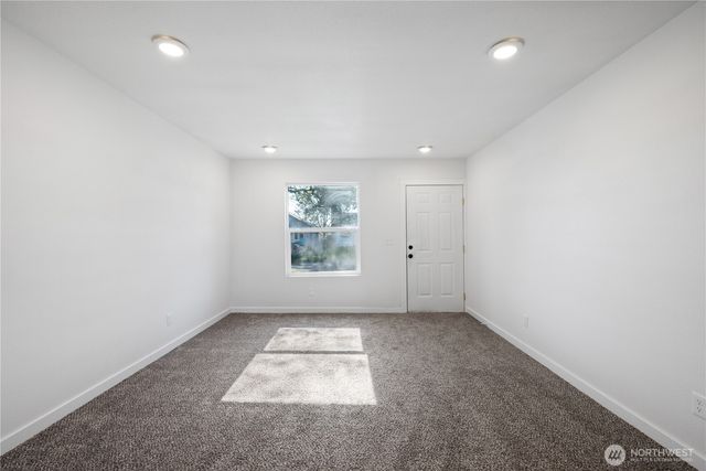 285 20th Avenue, Longview, WA 98632