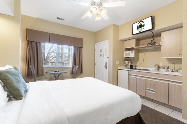 2800 Green Mountain Drive, B3-U330, Branson, MO 65616