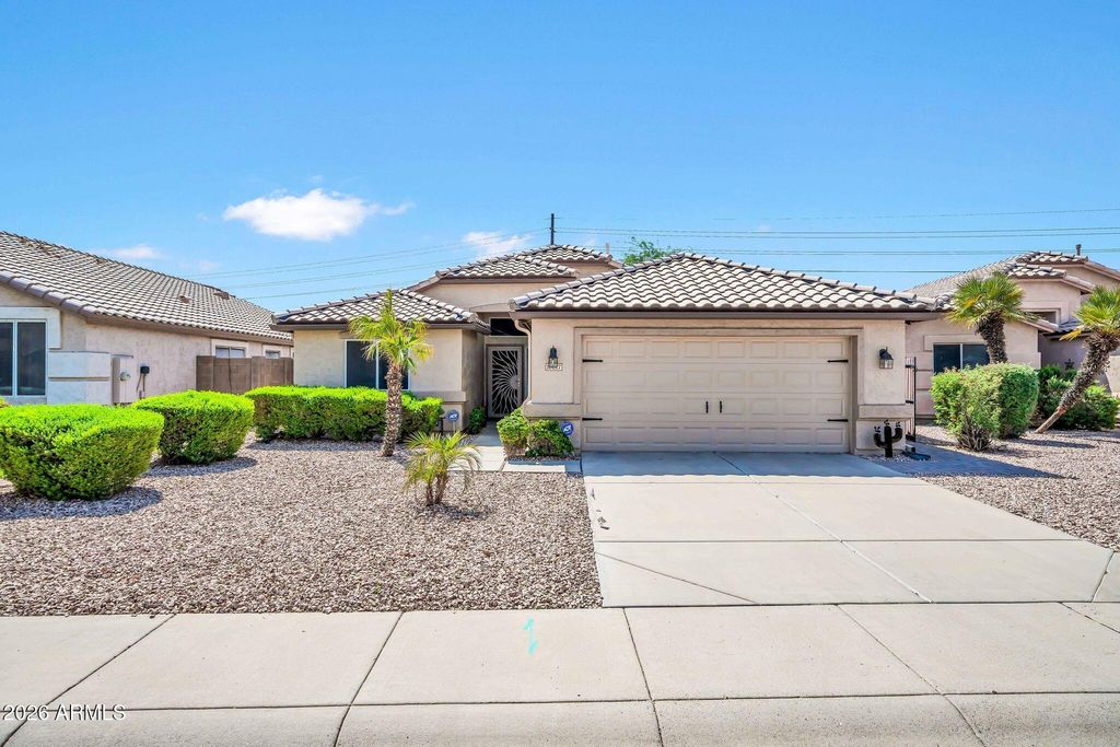 10817 W ALMERIA Road, Avondale, AZ 85392 — exterior