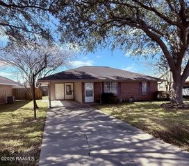 128 Marietta Drive, Youngsville, LA 70592