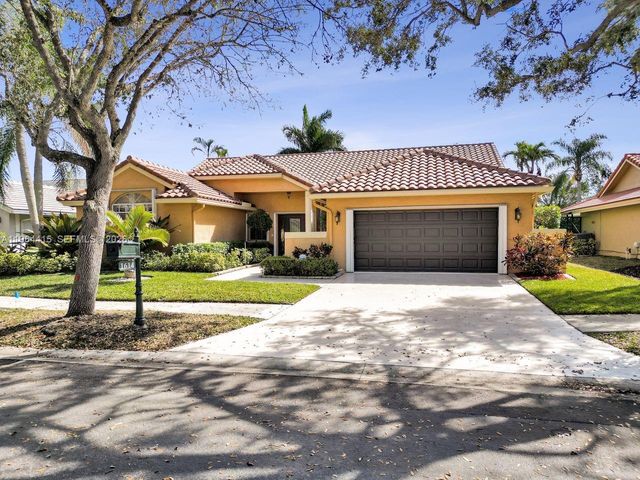 1614 Eastlake Way, Weston, FL 33326