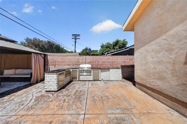 14930 Hartland Street, Van Nuys, CA 91405