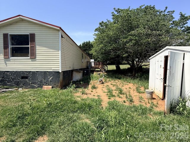 2330 Springdale Drive, Newton, NC 28658
