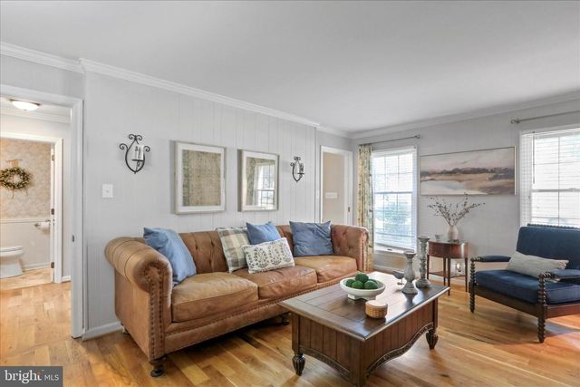 305 N RED HILL RD, Martinsburg, WV 25401