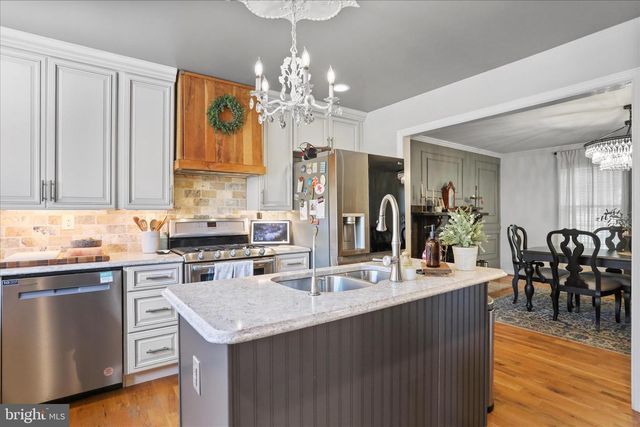 305 N RED HILL RD, Martinsburg, WV 25401