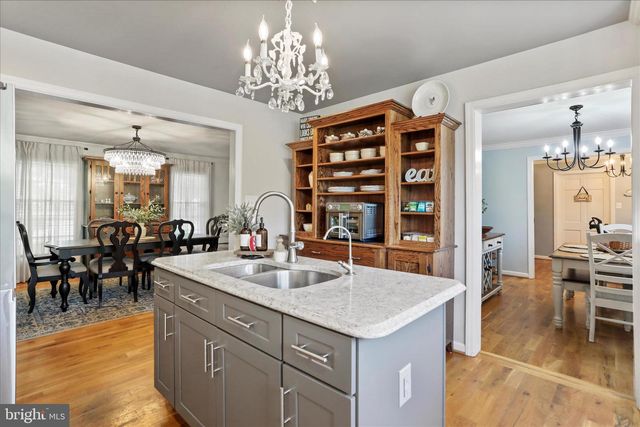 305 N RED HILL RD, Martinsburg, WV 25401