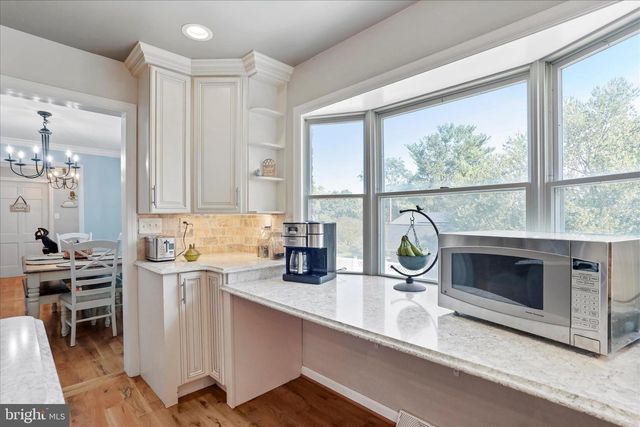 305 N RED HILL RD, Martinsburg, WV 25401