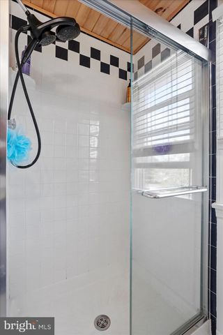 305 N RED HILL RD, Martinsburg, WV 25401