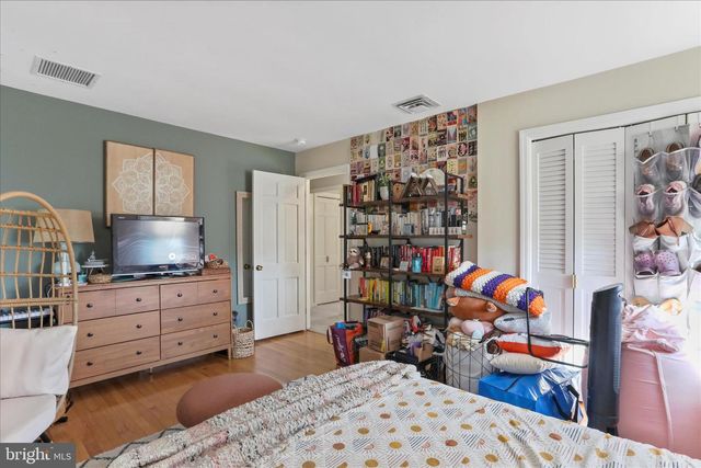 305 N RED HILL RD, Martinsburg, WV 25401