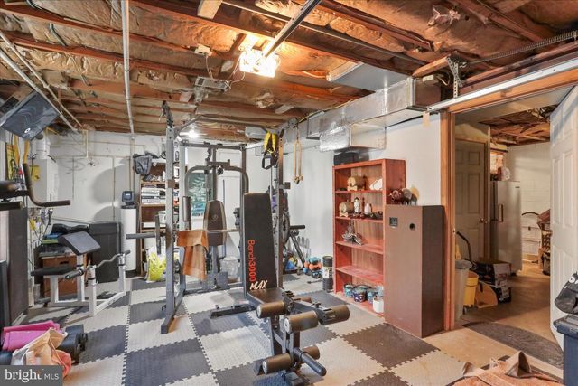 305 N RED HILL RD, Martinsburg, WV 25401