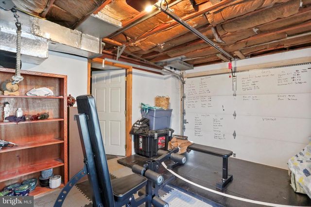 305 N RED HILL RD, Martinsburg, WV 25401