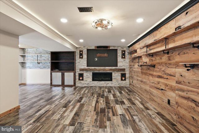 305 N RED HILL RD, Martinsburg, WV 25401
