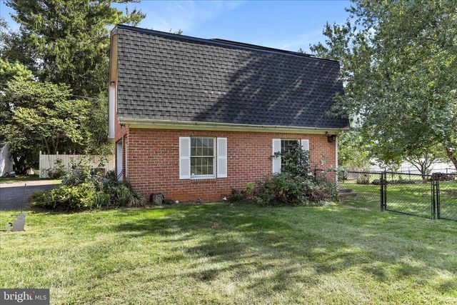 305 N RED HILL RD, Martinsburg, WV 25401