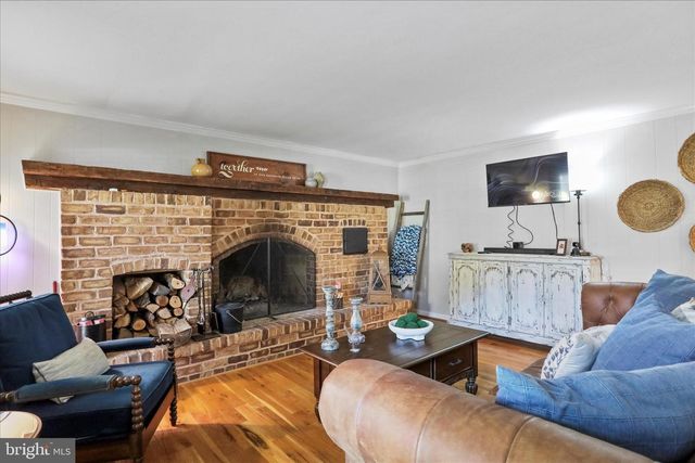 305 N RED HILL RD, Martinsburg, WV 25401