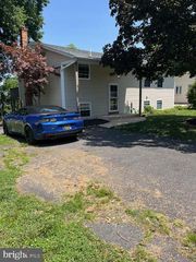 51 QUEENS WAY, Newark, DE 19713
