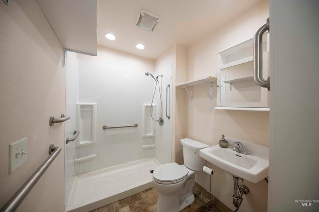 533 9th Street, Clarkston, WA 99403