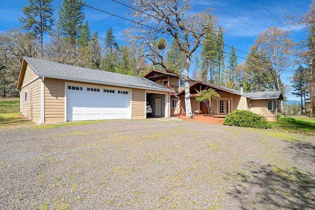 778 Ragsdale Road, Trail, OR 97541