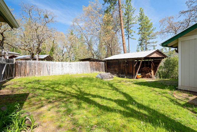778 Ragsdale Road, Trail, OR 97541