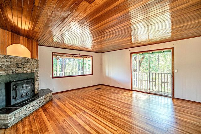 778 Ragsdale Road, Trail, OR 97541