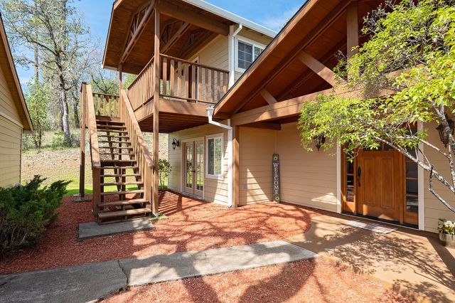 778 Ragsdale Road, Trail, OR 97541
