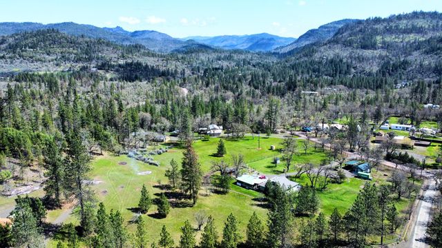 778 Ragsdale Road, Trail, OR 97541