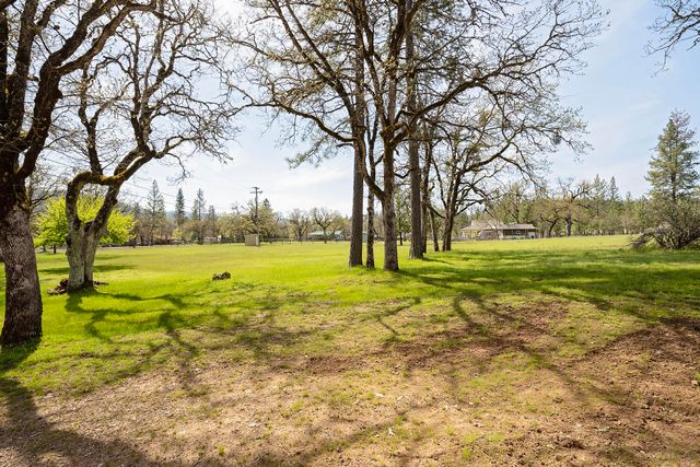 778 Ragsdale Road, Trail, OR 97541